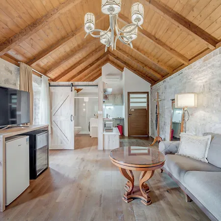 Апартаменты Emperor - Beyond Timeless